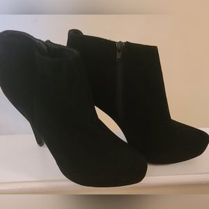 Qupid Velour Ankle Boots